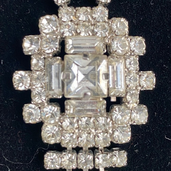 Vintage Crystal Necklace - Picture 4 of 5